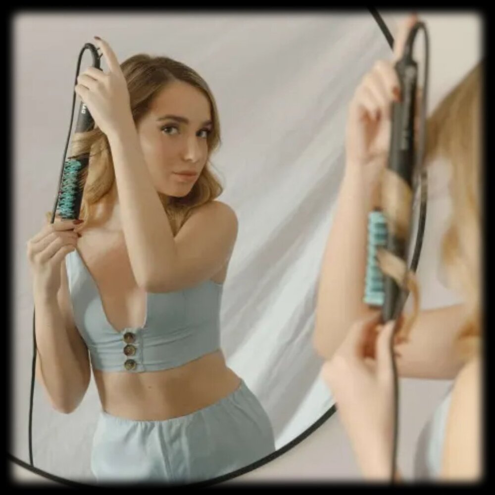 DAFNI BY CONAIR Muse Hair Smoothing & Styling Hot Brush (BRAND-NEW IN BOX!)